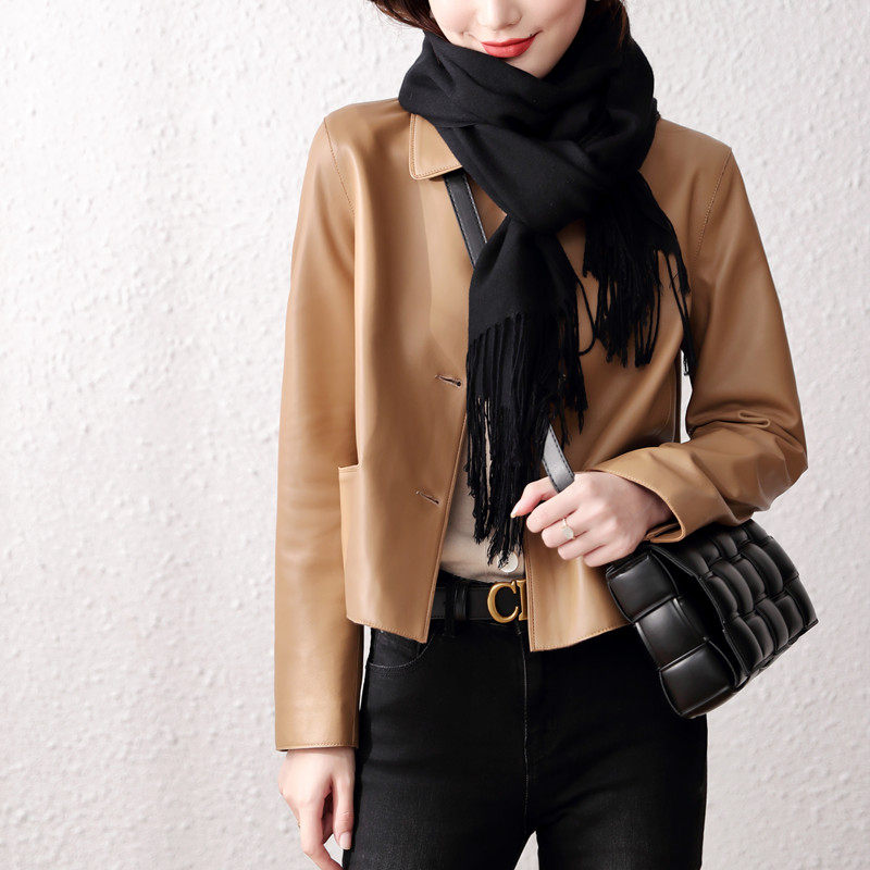 Heavy Pound Recommended Imported Small Sheep Leather Leather Fur Coat Girl Short small square collar jacket Little fur coat jacket 2021