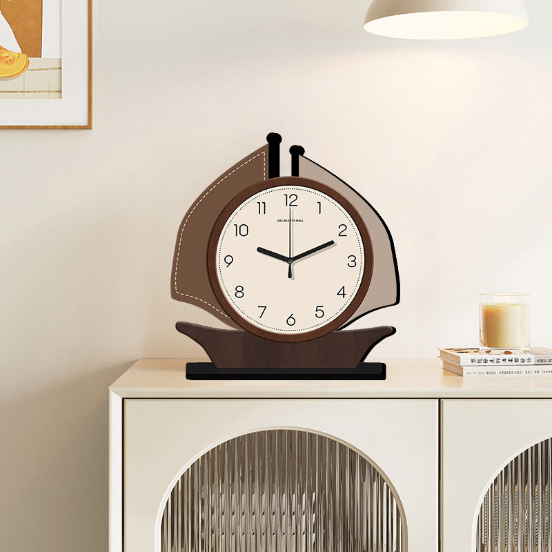 Retro Sailboat-Shaped Desk Clock, Silent Wooden Desktop Clock, Decorative Ornaments, 2026 New Style Personalized Pendulum Clock, Desk Clock