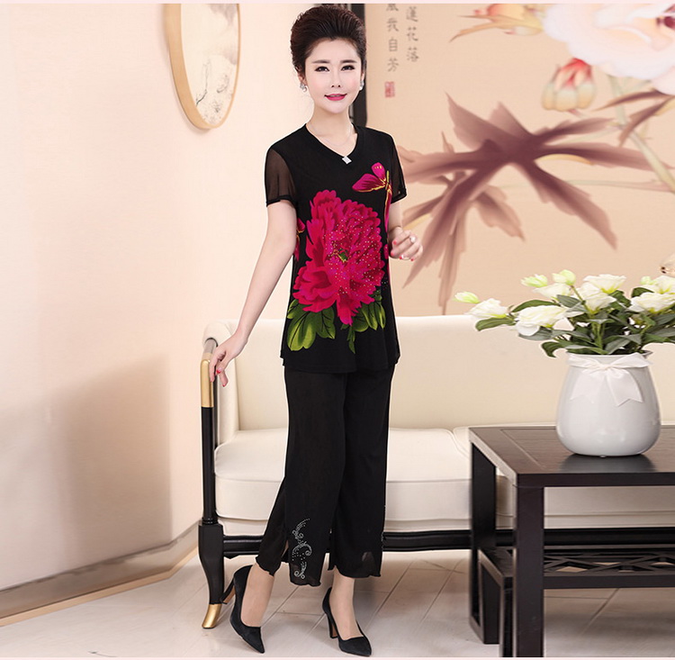 Phụ nữ trung niên và người cao tuổi của mùa hè ngắn tay phù hợp với 60-70 tuổi 80 tuổi của mẹ áo + quần bà hai mảnh đầm nữ trung niên