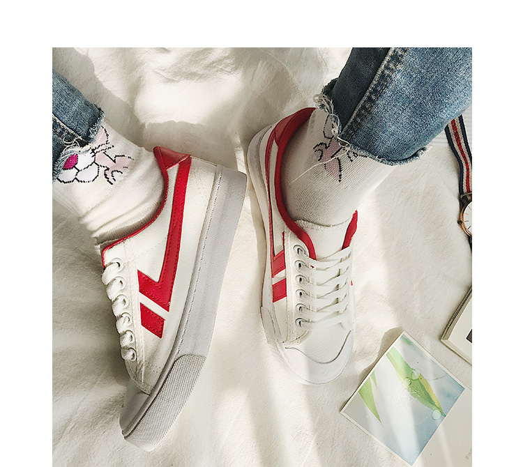 2018 giày trắng nhỏ nữ giày vải mới 1992 giày phiên bản Hàn Quốc Harajuku ulzzang retro port gió chic chic giay bitis nữ