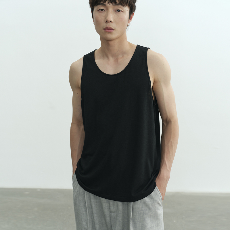 Npopo Japanese Imported Merino Wool Vest, Summer High-Stretch Knit, Cool-Feeling Sleeveless, Comfortable Base Layer for Layering Npopo Japanese Imported Merino Wool Vest, Summer High-Stretch Knit, Cool-Feeling Sleeveless, Comfortable Base Layer for Layering