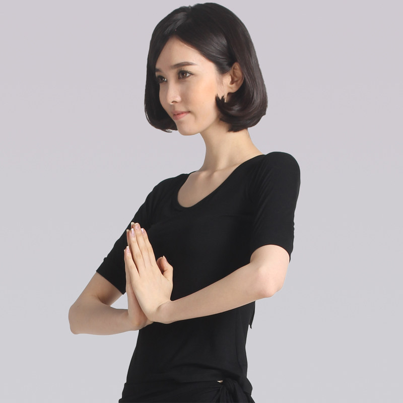 莫代尔材质的中老年广场舞短袖上衣适合夏天穿着吗？聊聊形体舞与现代舞新风尚