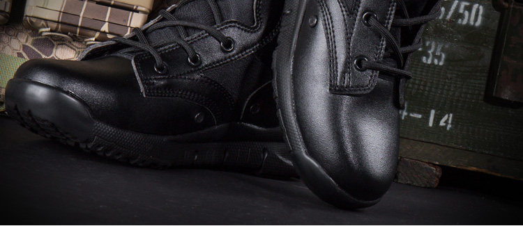 Bottes militaires pour homme - porter - Ref 1402080 Image 44