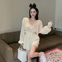 Port Girl Boomers ~ Temperament Pleated Sunscreen Long Sleeve Blouse Shorts Two-piece Set