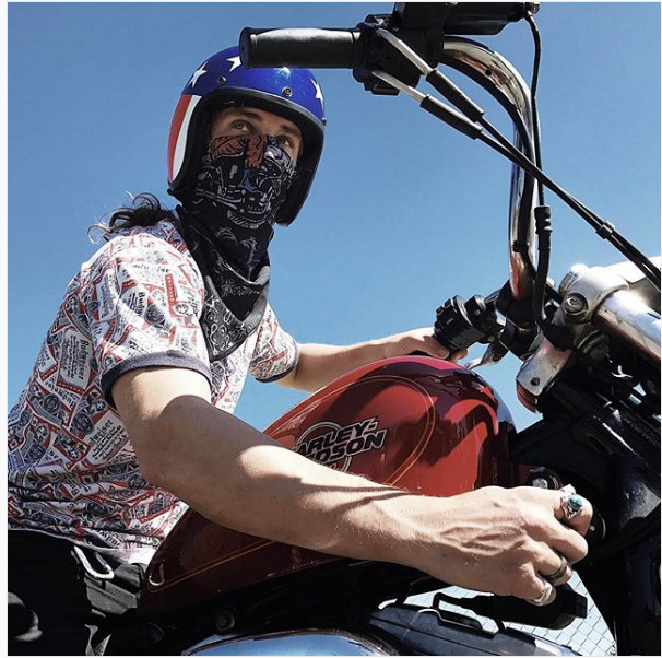 Spot zan personality Harley riding face towels Triangular Towel Retro Printed Mask Magic Sticker Windproof Dust Resistant