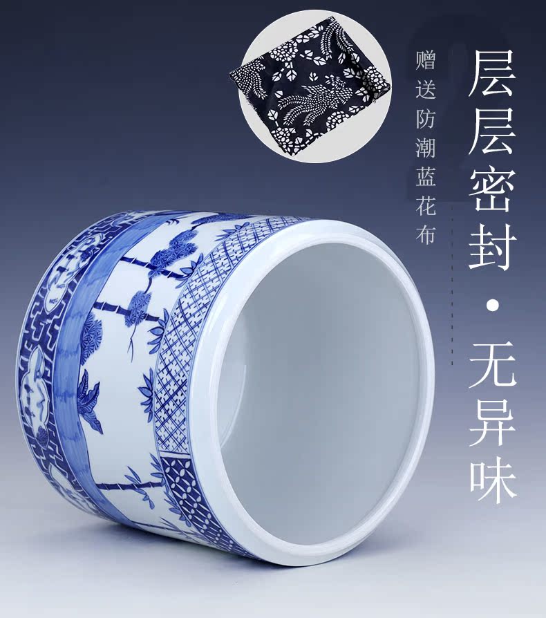 Blue and white porcelain tea pot 2 jins of ceramic containers of tea tea boxes of jingdezhen big tea urn