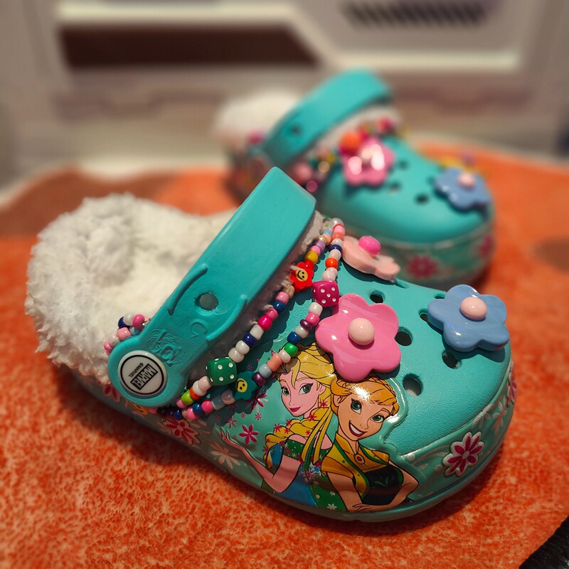 Children's Fleece-Lined Clogs for Girls, Winter Warm Cotton Slippers, Cute Ice and Snow Princess Style, Removable Liner, 2025 New Model