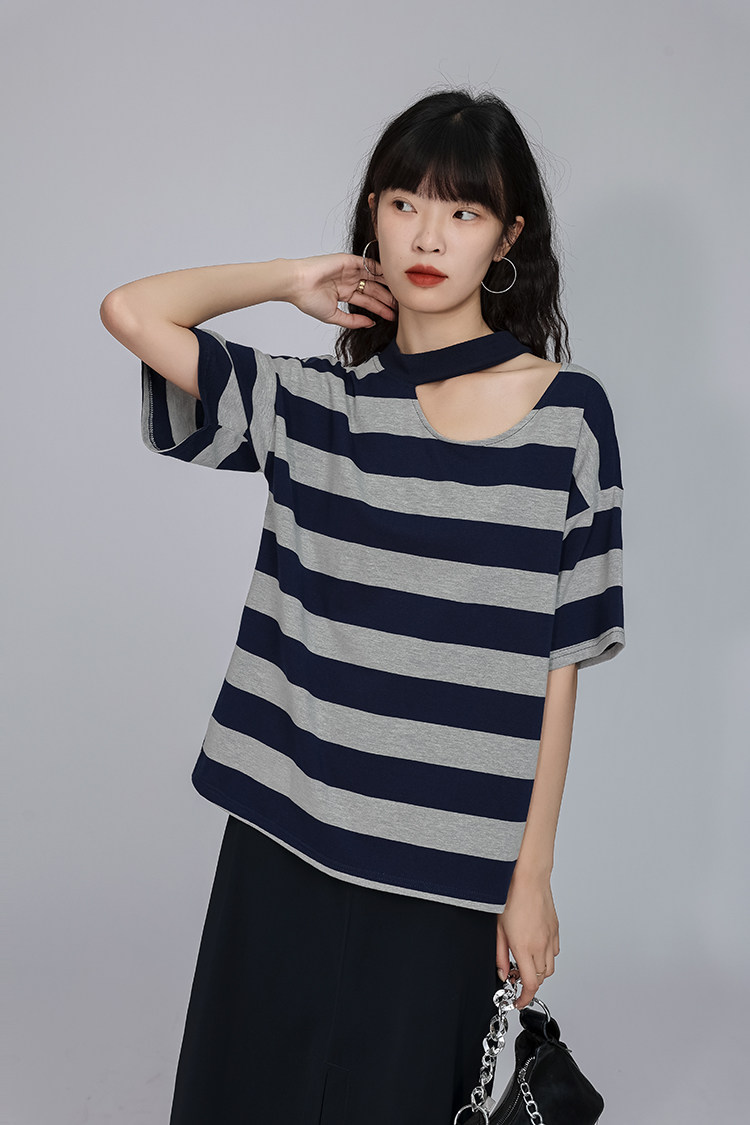 Стильные костюмы 「又巷」甜辣两件套裙2023年夏季新款条纹上衣搭开叉半身裙套装女