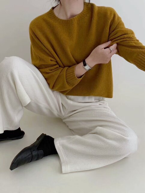 Autumn and Winter New Product, Simple Japanese Style Round Neck Solid Color Raglan Sleeve Seamless One-Piece Women's Wool Sweater, Loose Style Sweater