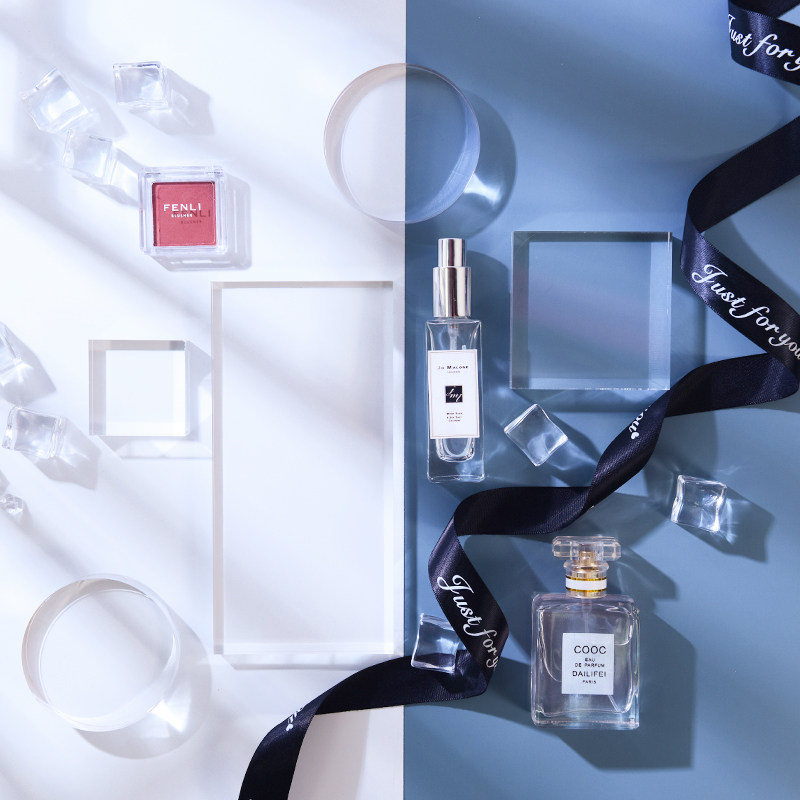 Transparent acrylic plate ins wind photo props mesh red pendulum piece Ornament Cosmetics photography props for background jingle shooting photographic background props high through acrylic