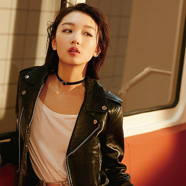 [Coup] Zhou Dongyu với dây nịt khóa đinh tán vòng cổ vòng cổ chuỗi vòng cổ chuỗi xương đòn - Vòng đeo tay Clasp vòng cặp