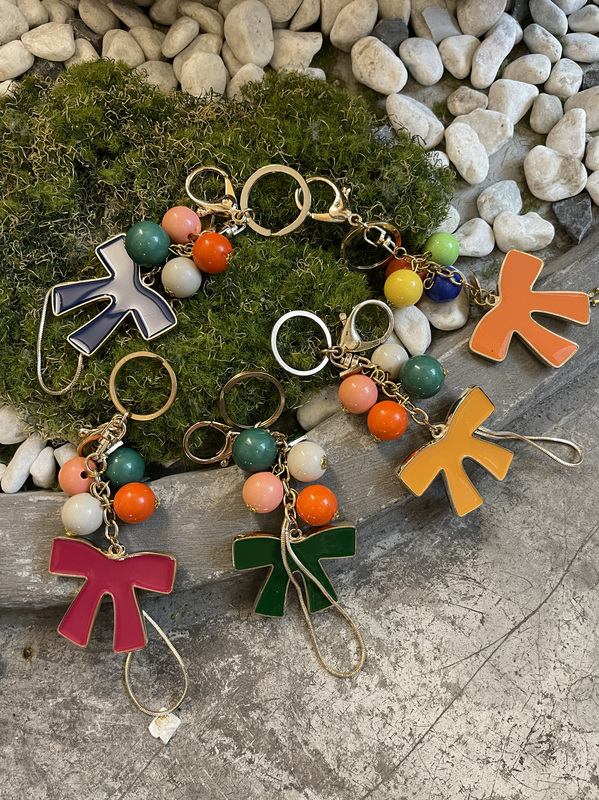 Dozens of Branded Keychain Pendants! DIY Handmade Letter Pendants, Exquisite Designer-Style Bag Accessories for Women