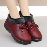 Зимние слипоны, флисовая удерживающая тепло обувь, нескользящие полиуретановые короткие сапоги для матери, мягкая подошва, для среднего возраста