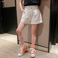 Положить шорт-шорт-ми белый