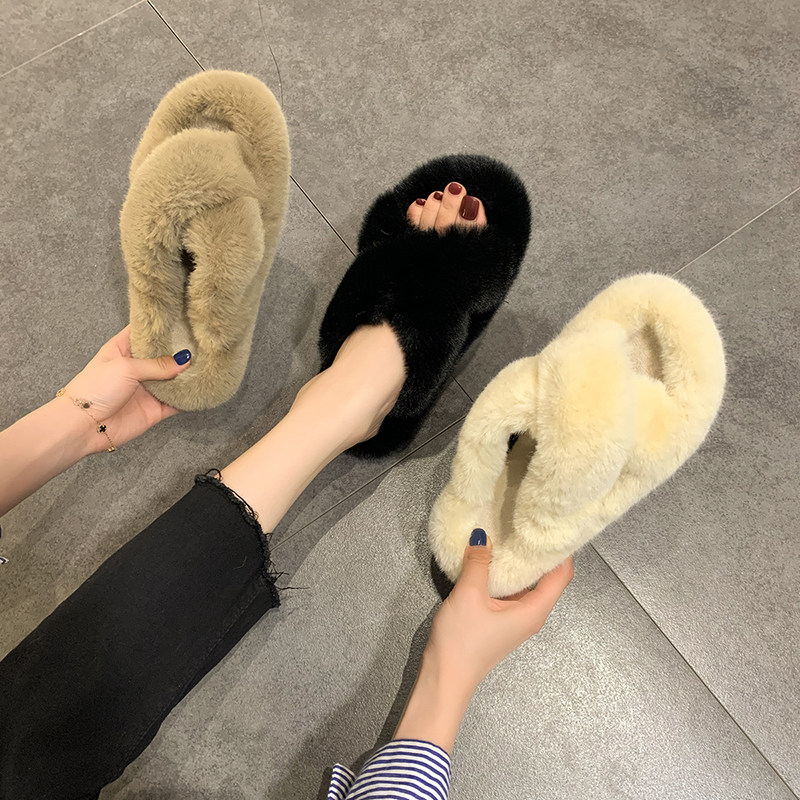Slippers women wear 2020 autumn new ins Korean version fashion students all-match net red flat bottom open toe fur slippers