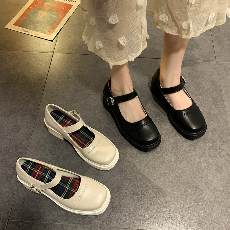 White small leather shoes women's British style spring 2021 all-match retro shoes women's literary thick heel Mary Jane shoes
