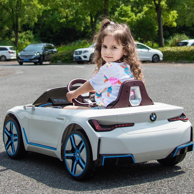 Bmw Children's Electric Car, Four-Wheel Drive Car, Remote-Controlled Toy Car for Boys and Girls, Can Seat a Child, Baby Stroller