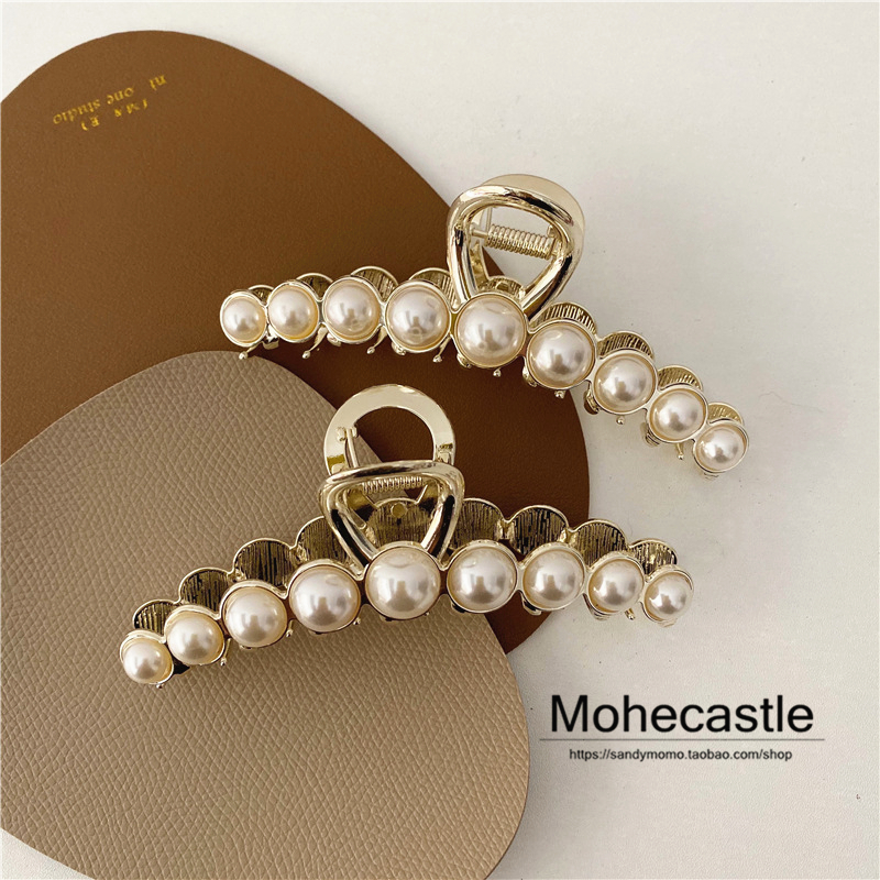 Mohe Korean elegant temperament metal shark clip Japanese ins large pearl hair clip back head disc hair clip