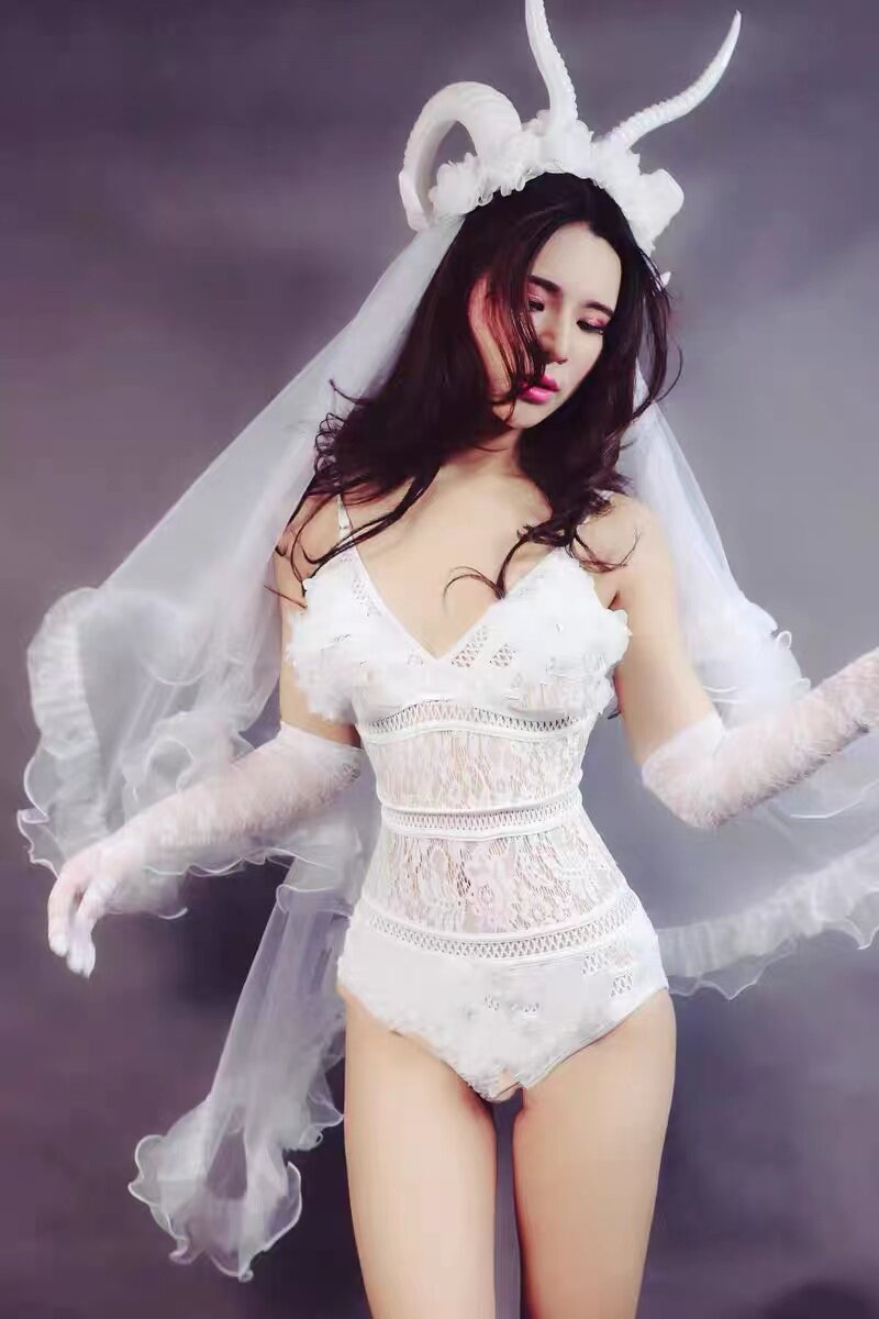 Halloween costumes black and white lace horns nightclub business performance gogo show costumes dsdaojv no