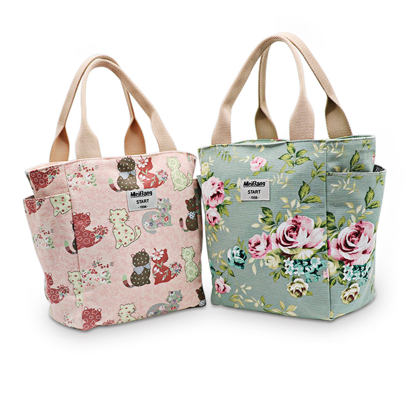 Office worker going out to bring a meal with a packed lunch bag Insulated Lunch Bag Fashion Handbag handbags Hand-carrying Mommy Bag bag