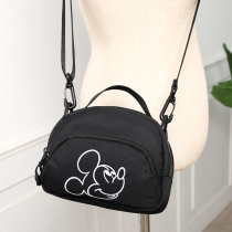 2020 new net red men and women shoulder shoulder bag spring and summer fashion wild ins small round bag mobile phone coin wallet