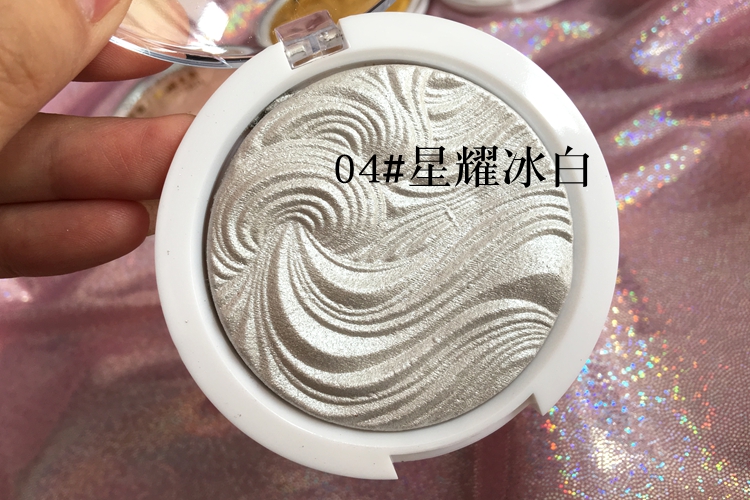 Bột bóng có độ bóng cao sửa chữa bột bóng ngọc trai làm sáng ba chiều bột ánh sáng cao năng lực sửa chữa tấm Zhang Yihan với cùng một đoạn highlight 3ce