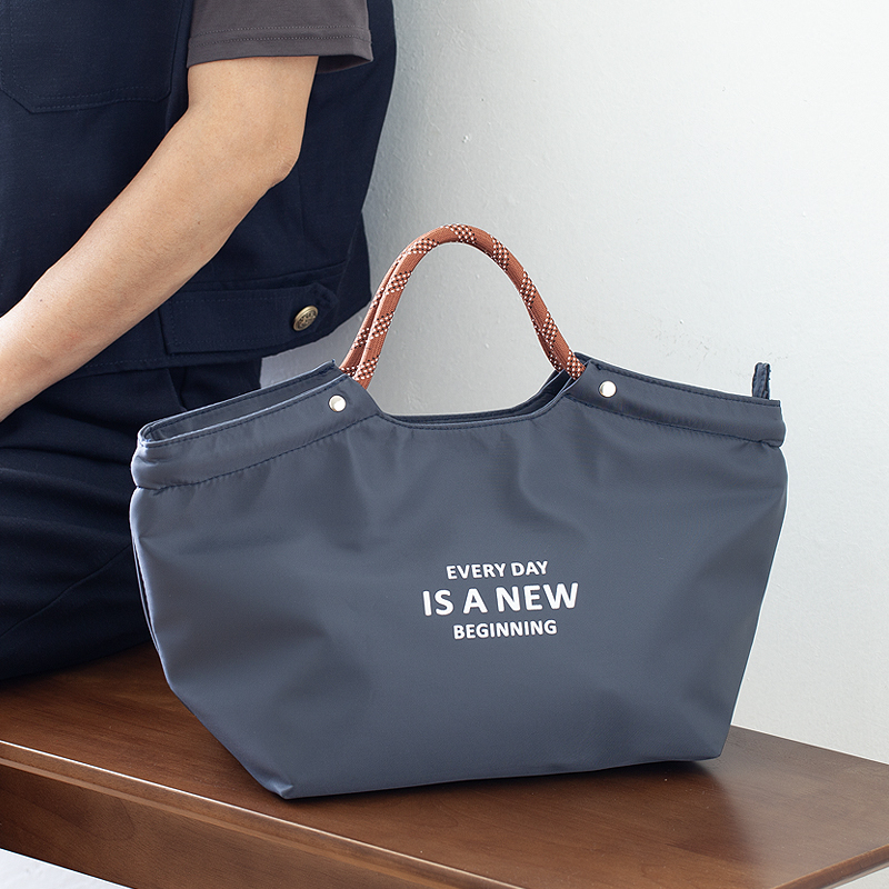 Jiwuyoupin Fashionable Waterproof Lunch Box Bag, Insulated Tote Bag for Office Workers, Thickened Aluminum Foil Bag, Lunch Bag