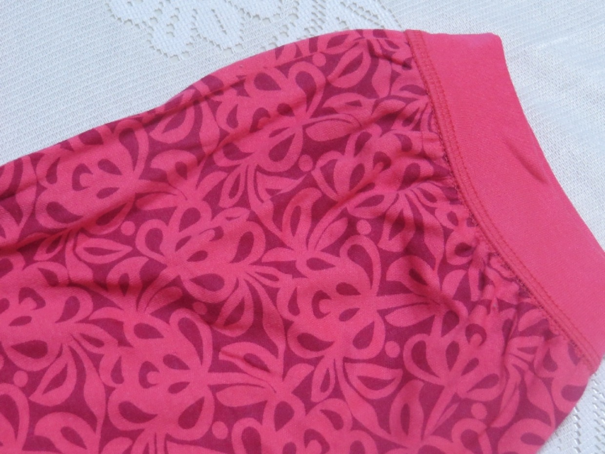 Cây in hoa mùa thu bà già bằng vải cotton ấm cho mẹ. những kiểu đồ bộ thu đông