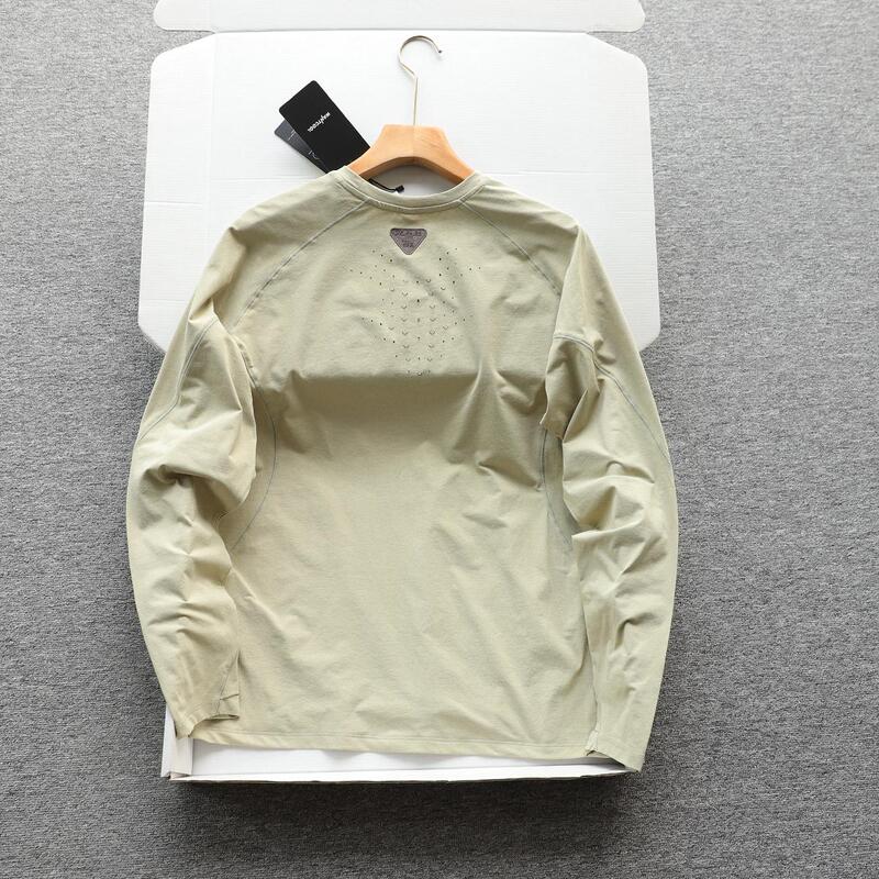Japanese Order High-End Outdoor Quick-Drying Breathable Moisture-Wicking Long-Sleeve T-Shirt Sports Fitness Base Layer Shirt with Perforated Back for Ventilation Japanese Order High-End Outdoor Quick-Drying Breathable Moisture-Wicking Long-Sleeve T-Shirt Sports Fitness Base Layer Shirt with Perforated Back for Ventilation