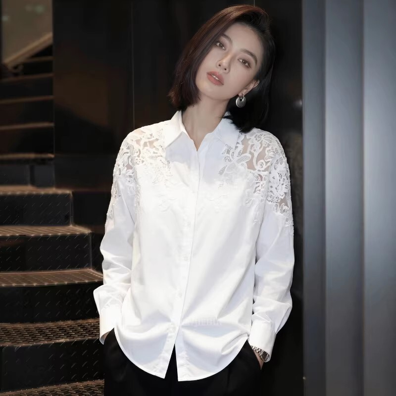 French-Style Light Luxury White Lace Long-Sleeve Shirt for Women, 2026 Spring Model, Plus Size, Elegant, Age-Reducing, Slimming Top