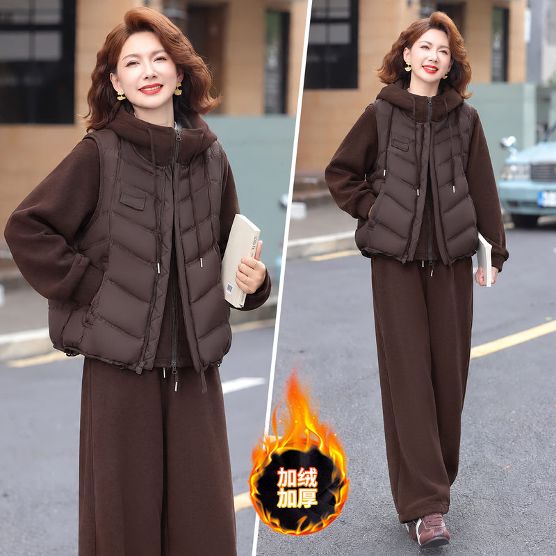 Casual Style Hooded Sweatshirt Vest Three-Piece Set for Women in Winter, Fleece-Lined, Thickened, Warm, Wide-Leg Pants, Loose-Fitting Sportswear