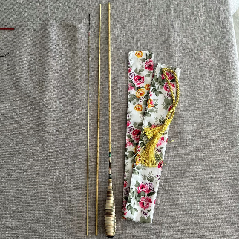 Imported Carbon Fiber Small Rod with a 55-Degree Action, Suitable for Fishing for Small Fish Like Bream, Grouper, Crucian Carp, Whitefish, and Shrimp in Streams
