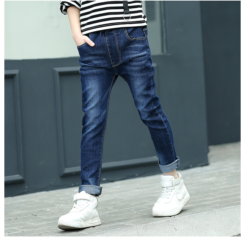 2018 quần áo trẻ em chàng trai mới jeans mùa xuân và mùa thu quần jeans trẻ em trong trẻ em lớn của quần mỏng