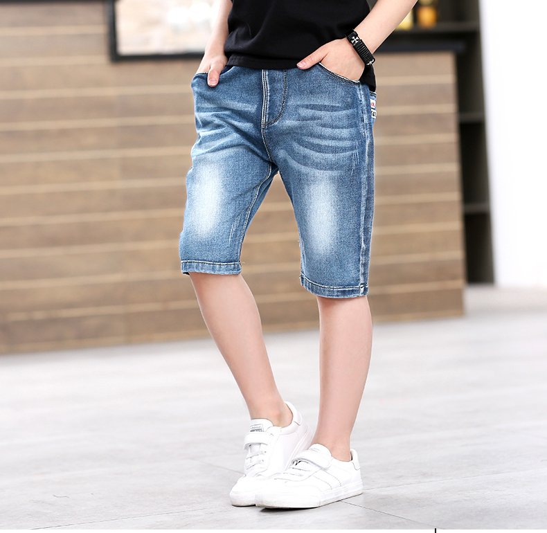 2018 quần áo trẻ em mùa hè mới của cậu bé quần mùa hè phần mỏng quần short denim trẻ em trong các trẻ em lớn Hàn Quốc phiên bản của năm quần