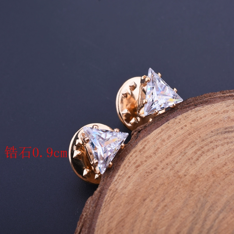 Phiên bản tiếng Hàn mới của zircon nhỏ sáng bóng khóa nhỏ kim gai gai quần áo phụ kiện chống sáng ra trâm kim nhỏ cổ áo - Trâm cài