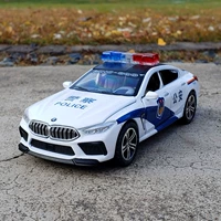 BMW M8 Белый автомобиль общественной безопасности