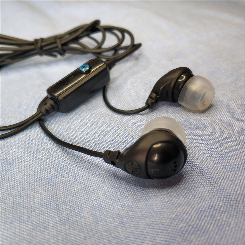 Give me a trust and give you a surprise with the inlet earphones sound to you