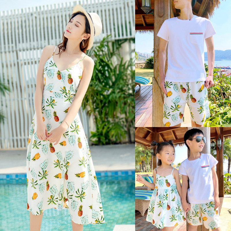 Seaside Holiday beach dresses Summer clothing a family of three four-mouth South Korean father-son pants pro-daughter dress foreign dress