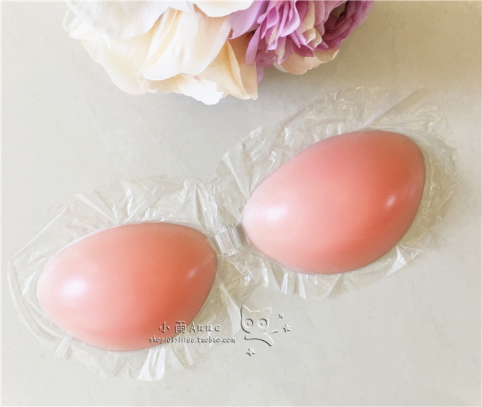 Quây vô hình Áo ngực cưới Kỳ nghỉ bên bờ biển dày tập hợp Silicone vú Sticker Lotion Sexy liền mạch đồ lót các loại miếng dán ngực