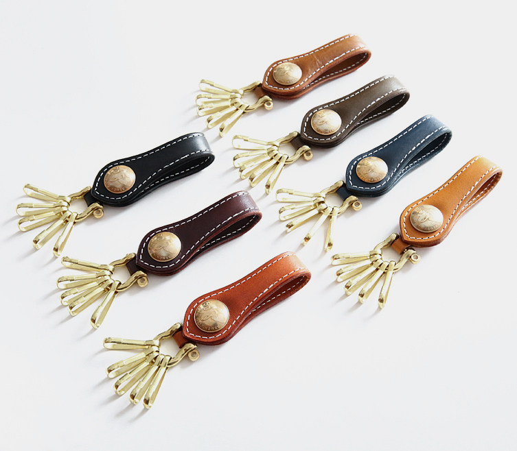 Брелок 手工植鞣牛皮钥匙扣男士简约头层真皮纯铜五金腰挂财布扣钥匙串 Cattle breeders