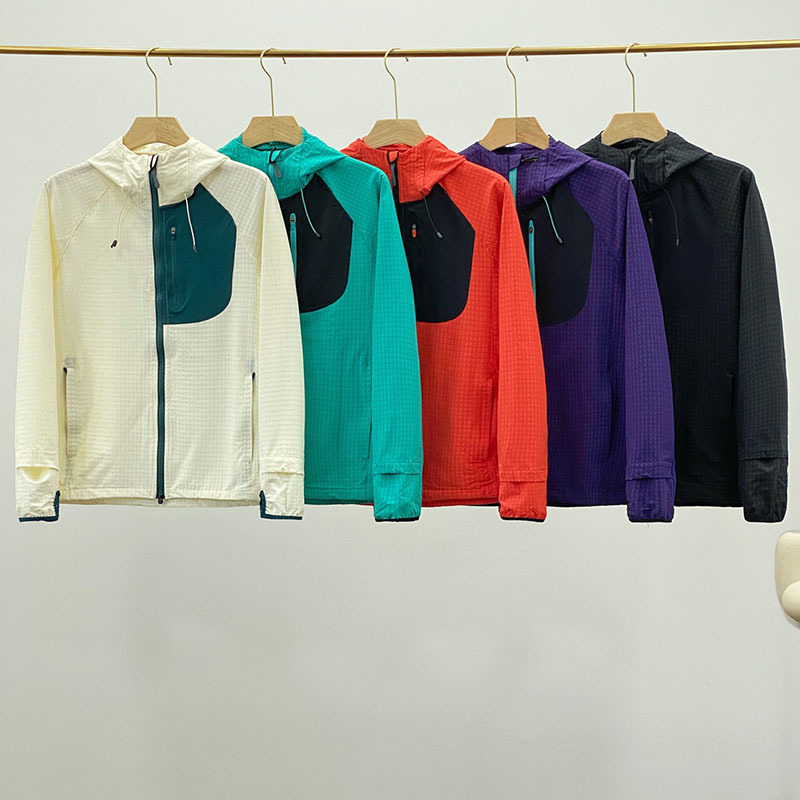 Thin Fleece Softshell Jacket for Men and Women, Checkered Jacquard Color-Block Hooded Jacket, Outdoor Cycling Windproof Thumb-Hook Coat Thin Fleece Softshell Jacket for Men and Women, Checkered Jacquard Color-Block Hooded Jacket, Outdoor Cycling Windproof Thumb-Hook Coat