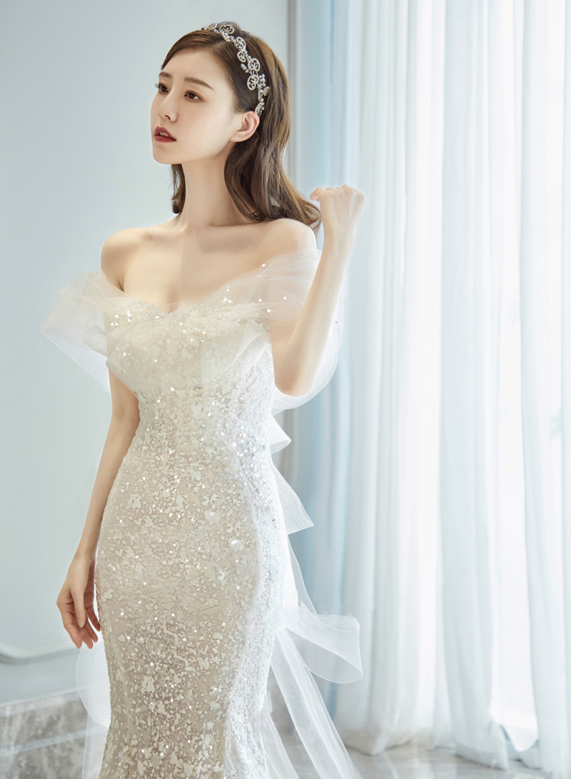 Wedding dress, 