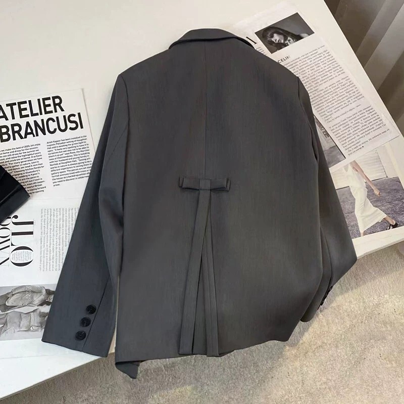 Loose-Fitting, Unique Design Blazer for Women, 2026 Autumn New Korean Style with Back Slit, Casual Suit Jacket, Trendy