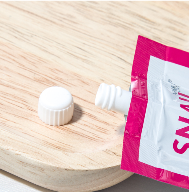 Thái Lan SNAILWHITE Shi Niwei White Snail Thanh niên làm sáng da mặt Tinh chất làm sáng da tinh chất cá hồi