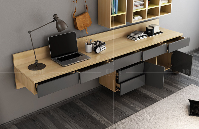 Desk_12.jpg