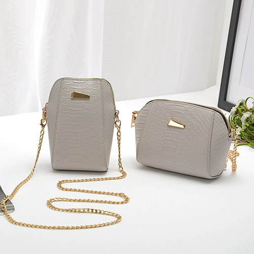 Маленькая небольшая сумка, изысканная цепь, кошелек, сумка через плечо, коллекция 2022