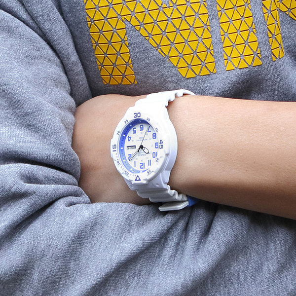 CASIO 卡西欧 MRW-200HC 男式运动表 优惠券折后 ¥ 113包邮（￥153-40）4款可选