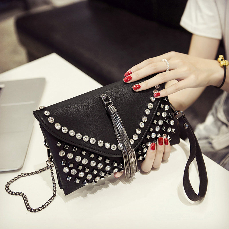 On the new small bag women's 2021 new soft leather tassel handbag Korean version of the personality fashion all-match temperament handbag women