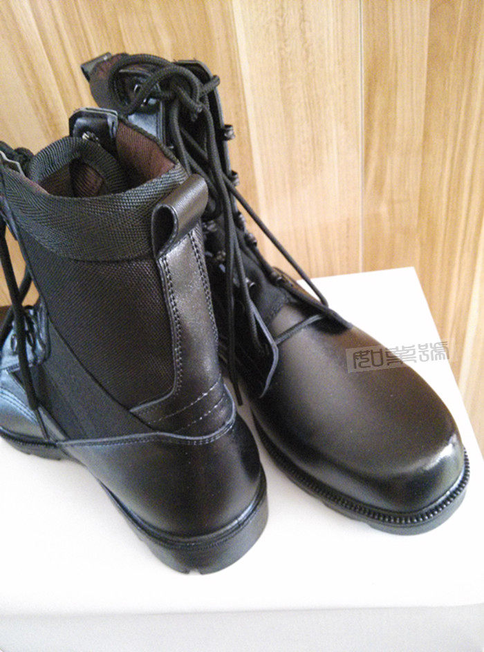 Boots militaires en cuir - Ref 1398037 Image 11