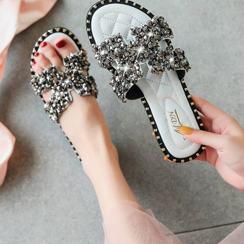 Tide Cards Sandals Women Flat Bottom Shoes 2020 New Outwear 100 Hitch Casual Net Red Fairy Wind Student Water Drill Cool Slippers